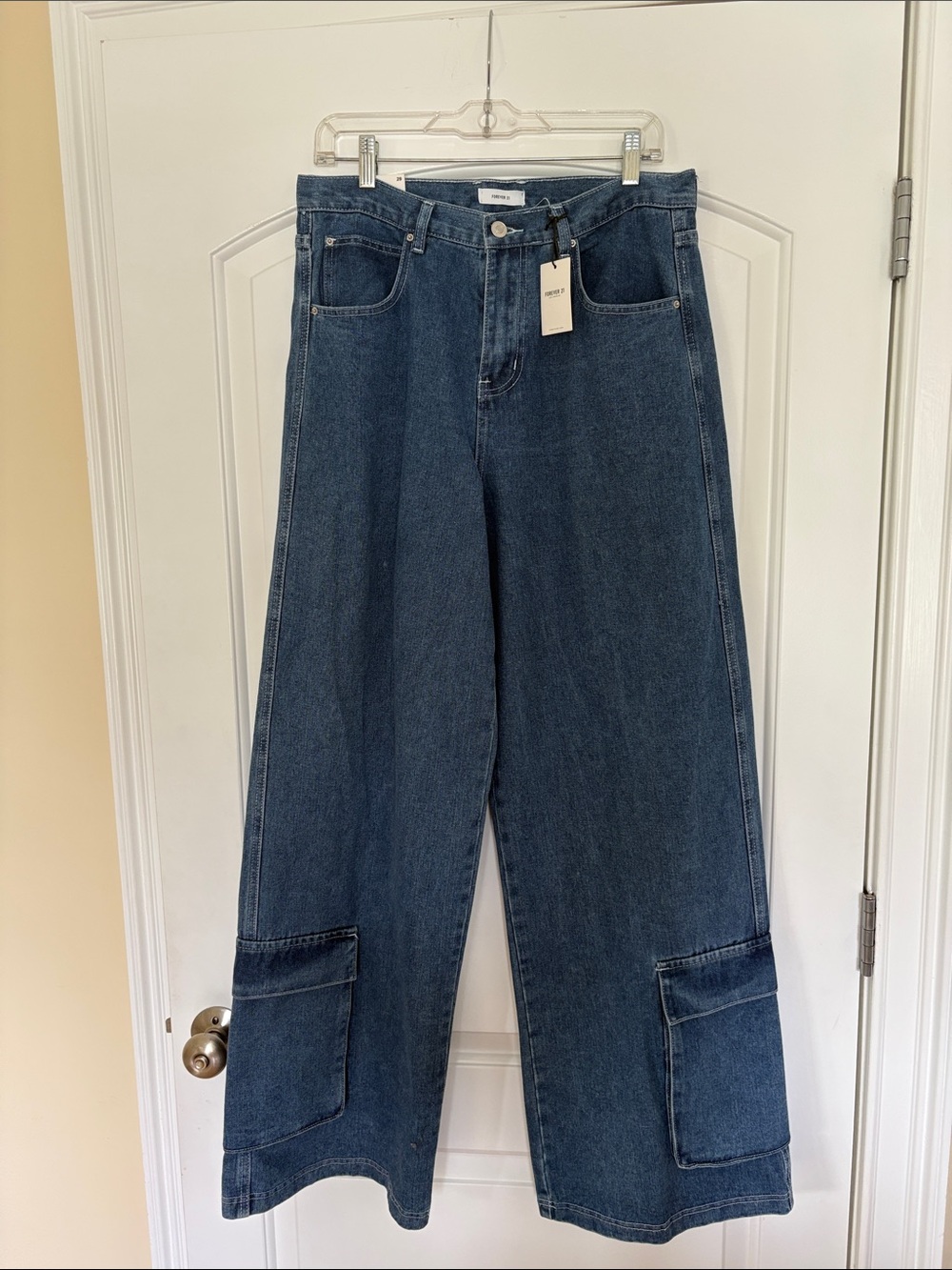 Forever 21 Wide Leg Cargo Jeans - Medium Blue